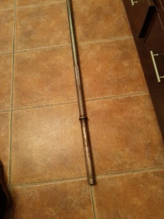 Barra de pesas y musculación 