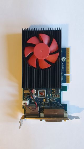Tarjeta Gráfica HP NVIDIA GT 730 2GB DP