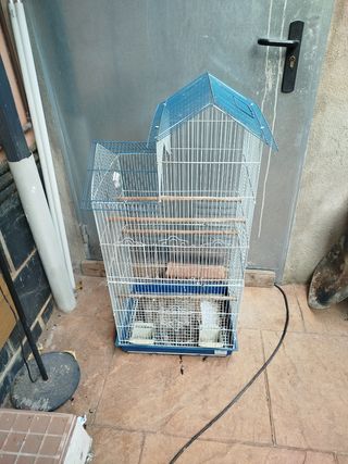 Jaula para pájaros azul