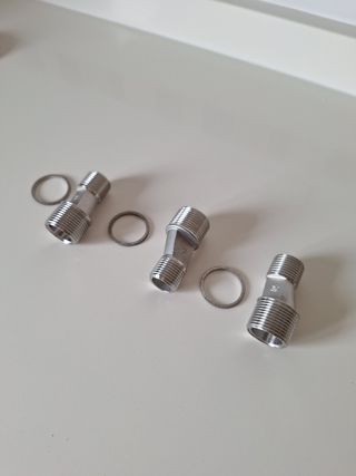 Roscas excéntricas fontanería