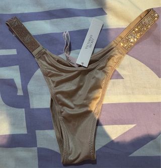 Tanga Victoria's Secret Beige con Brillantes