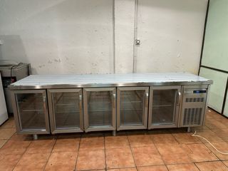 Bajo mostrador 5 puertas CORECO