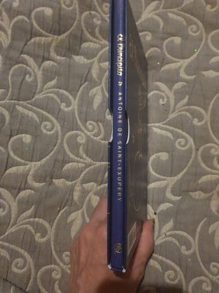   2 libros del  Principito Edición con estuch y 1+