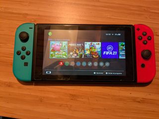 Nintendo Switch Azul y Roja libre