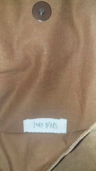 Bolso de ante con flecos y lazo morado