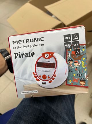 Metronic 477021 Radio Reloj Despertador Digital