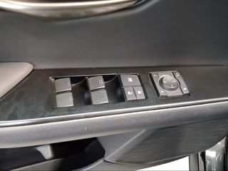 Lexus UX 2.0 250h Business