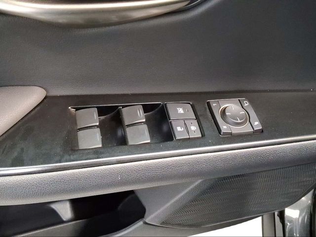 Lexus UX 2.0 250h Business