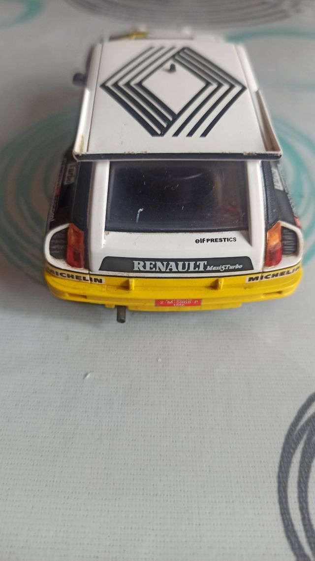 Coche Scalextric Renault 5 Turbo