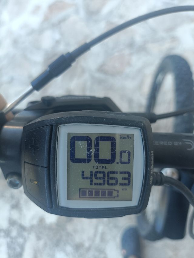 Bicicleta Eléctrica Cube Hybrid 2021