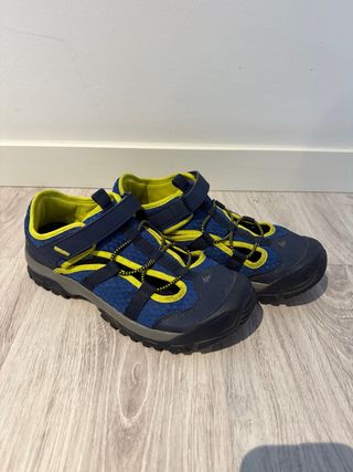 Sandalias Quechua Azul/Amarillo Talla 38