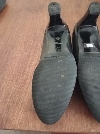 ZENDRA BASIC Zapatos de Salón Tacón Negro