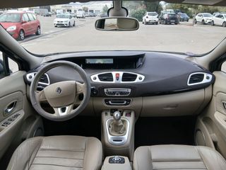 Renault Grand Scenic 2010