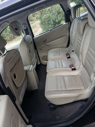 Renault Grand Scenic 2010