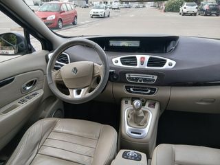 Renault Grand Scenic 2010