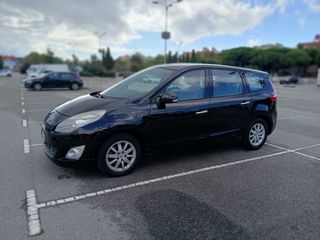 Renault Grand Scenic 2010