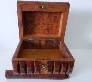 Scatola segreta in legno