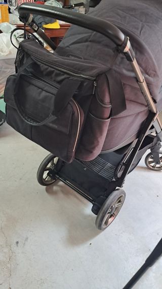 Inglesina Aptica Silla y Capazo color Minding Nigh