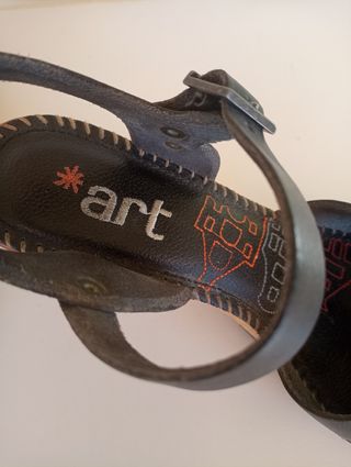 Sandalias Art tacón negras