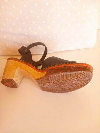 Sandalias Art tacón negras