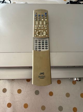 Home Cinema JVC DVD + Subwoofer Plata