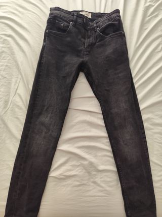 Pantalón vaquero Pull&Bear negro hombre Talla M