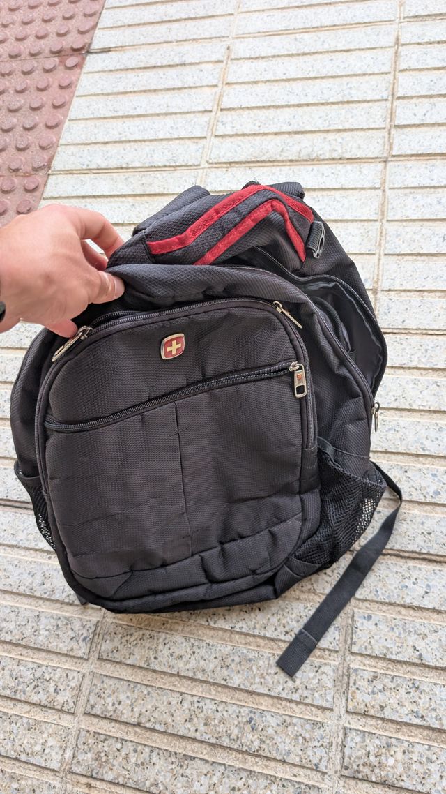 Mochila Wenger Swiss Gear para Laptop 19