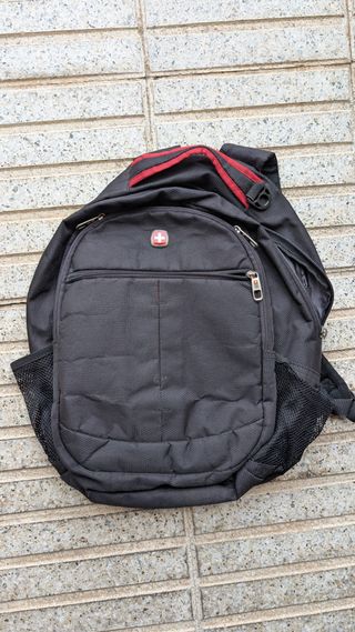 Mochila Wenger Swiss Gear para Laptop 19