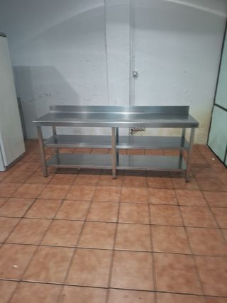 Mesa de acero inoxidable 3 plantas