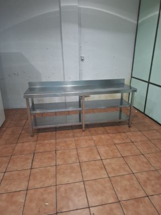 Mesa de acero inoxidable 3 plantas