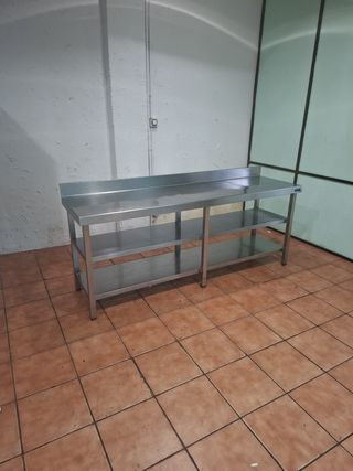 Mesa de acero inoxidable 3 plantas