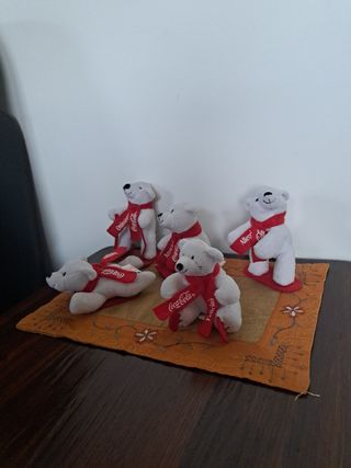 Orsetti peluche Coca-Cola con sciarpe