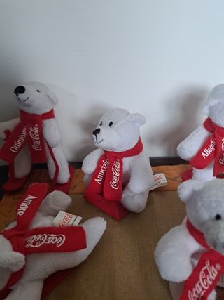 Orsetti peluche Coca-Cola con sciarpe