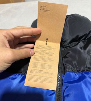 Chaqueta The North Face Azul y Negra