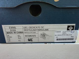 Zapatillas Padel Mujer Asics Blancas. 