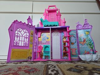Castillo y muñecas Princesas Disney con Accesorios