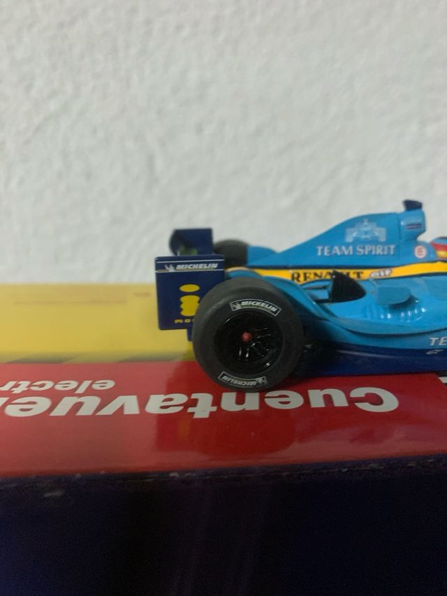 Scalextric Renault R24