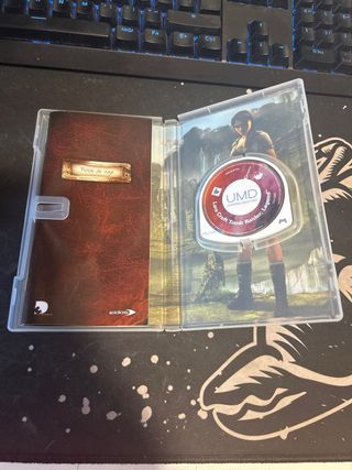 Lara Croft Tomb Raider Legend PSP