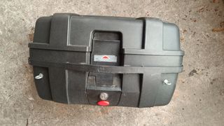 Baúl para 2 cascos
