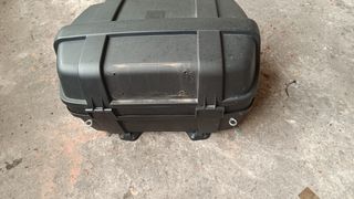 Baúl para 2 cascos
