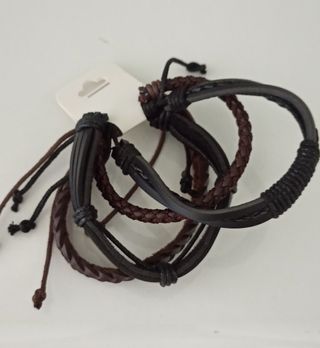 Conjunto 4 Pulseras Piel Vegetal Negro y Marrón