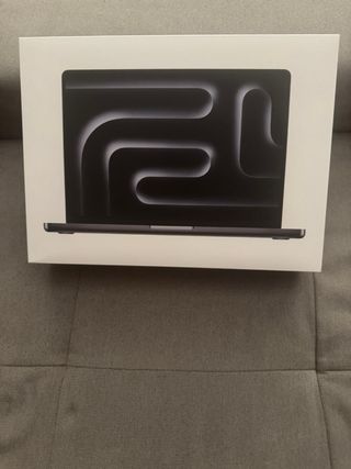 MacBook Pro M4 Pro 12 Núcleos 24GB 512GB