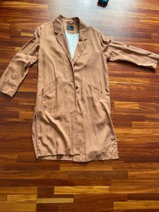 Gabardina fina Bershka S