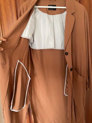 Gabardina fina Bershka S