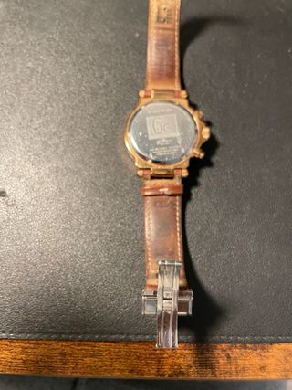 Reloj Guess Collection Bronce