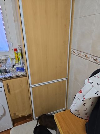 Muebles de cocina de madera color beige