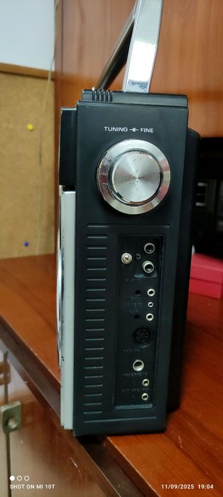 Radio Cassette Sanyo Plata/Negro