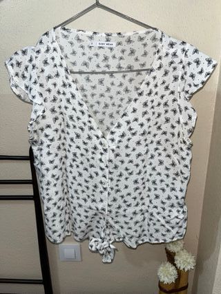 Blusa EASY WEAR mariposas blanca el corte inglés