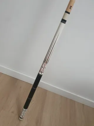 Taco NUEVO CUES STICK de billar 148cm 540g 13mm.