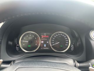 Lexus IS300h  2014
